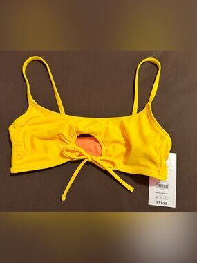 NWT. JUNIORS - Reversible Lemon Yellow & Orange Bralette Bikini Top